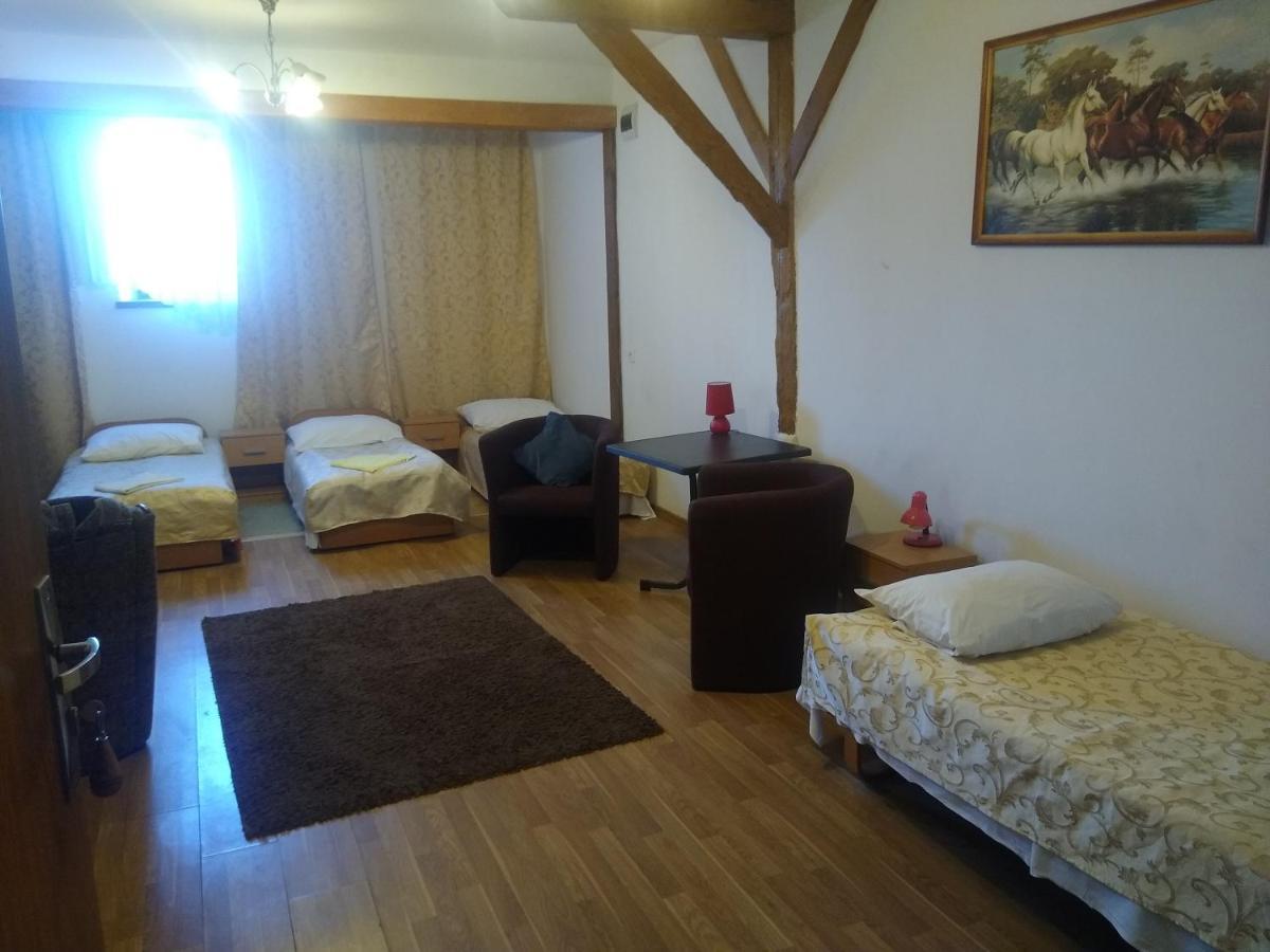 Zajazd Eljan-Centrum Noclegowe Olsztyn  Exteriör bild